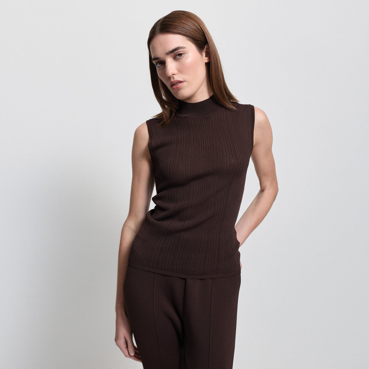 Base Layer Abstract Singlet - Espresso