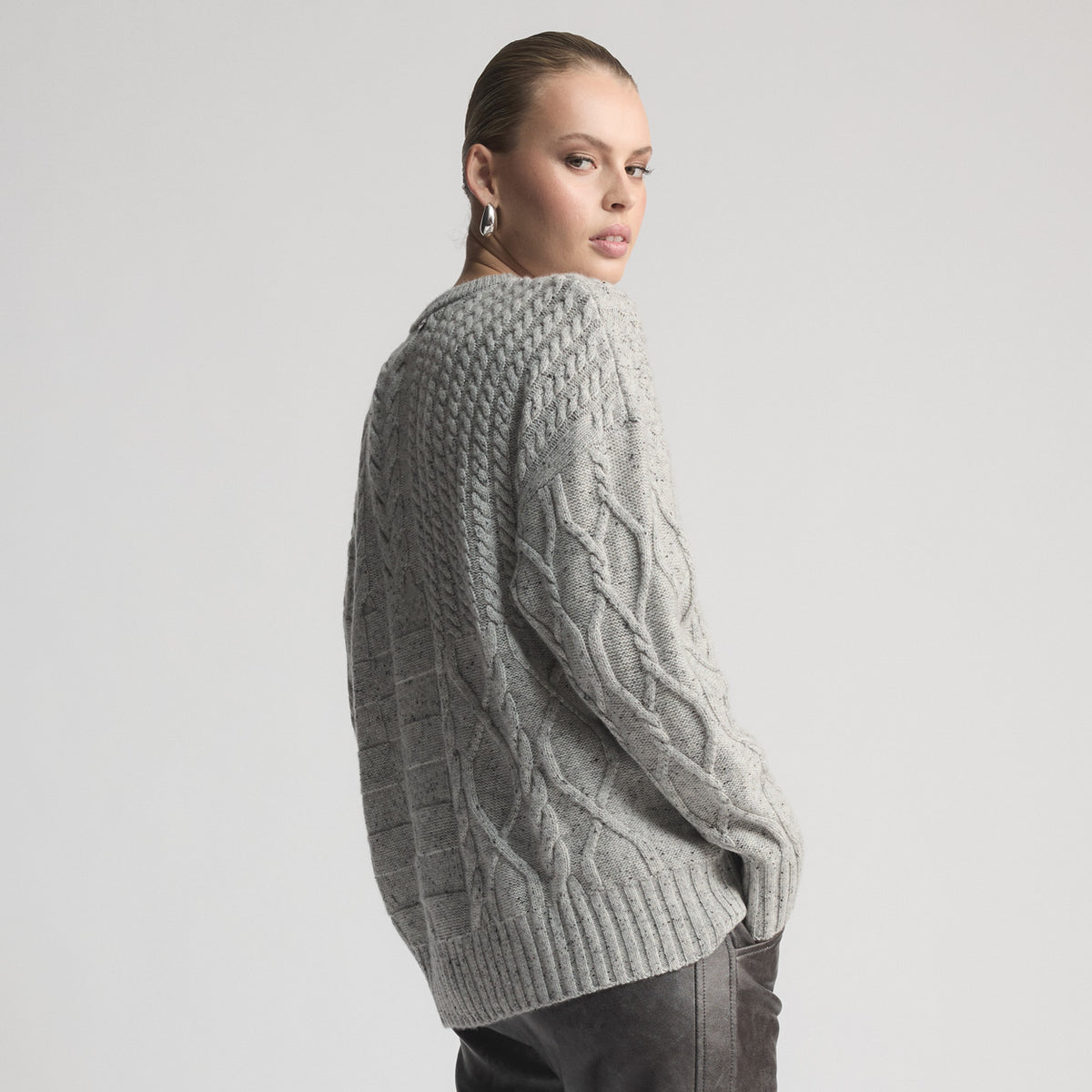 Sutton Knit - Granite