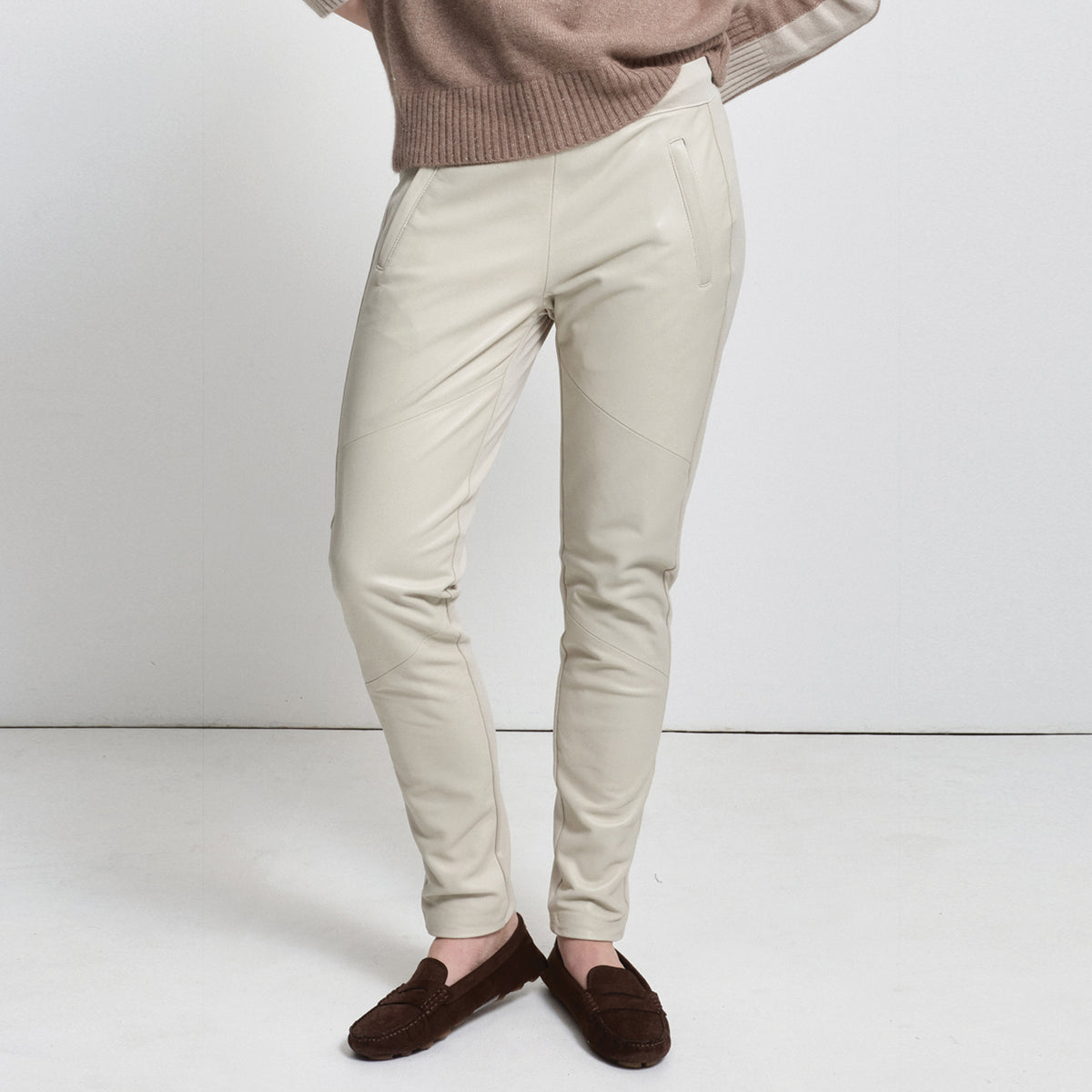 Frankie Jogger Pant - Porcelain Leather