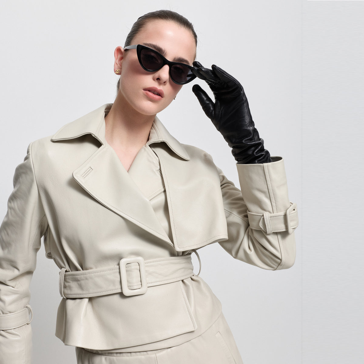 Nicole Cropped Trench - Porcelain Leather