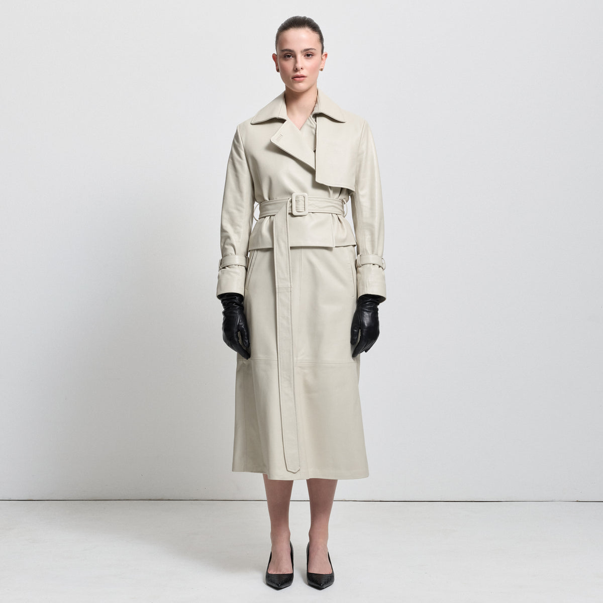 Nicole Cropped Trench - Porcelain Leather