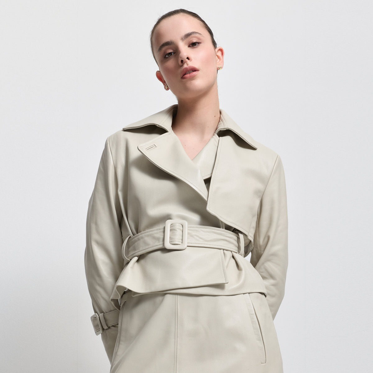 Nicole Cropped Trench - Porcelain Leather